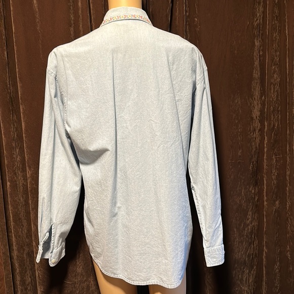 Bushwacker Denim Button Down Blouse Flower Embroidery Women’s M - Picture 2 of 4